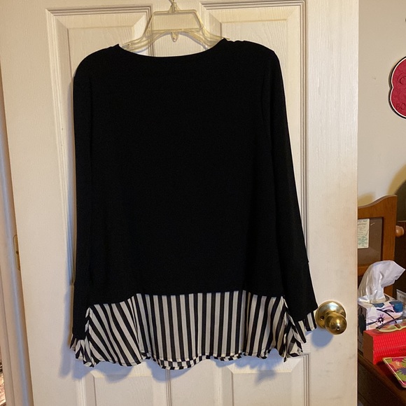 International Concepts top - Picture 2 of 5